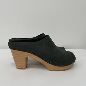 BRYR Chloe Clogs in Black Nubuck Gently Worn Woman Size 36 Made In America